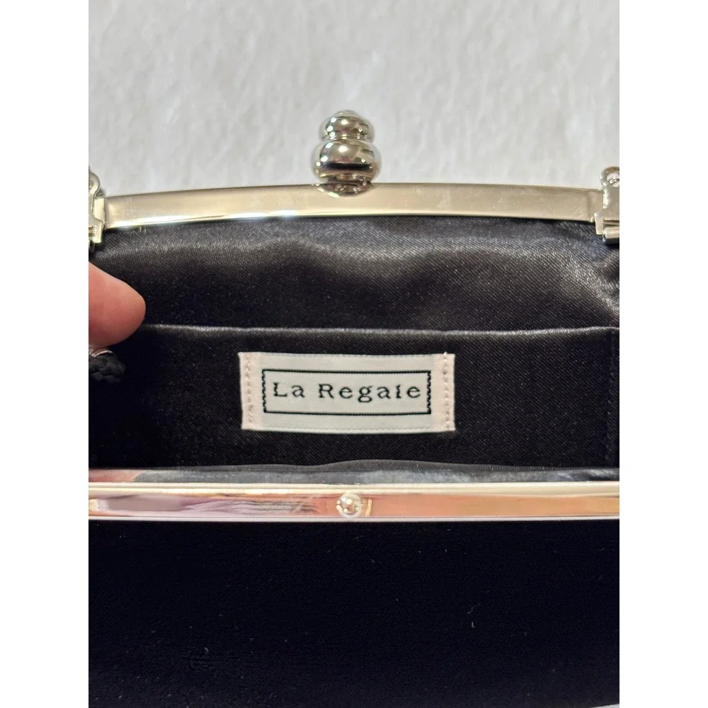 Vintage La Regale Black Velvet Evening Clutch Rhinestone Kiss Lock Silver Chain